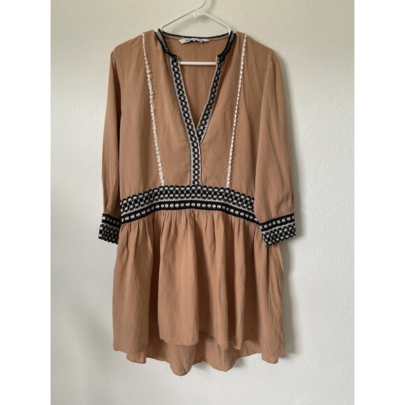 Zara Tan With black and white crochet detail hi-low Boho Dress size XS Tunic Top - Picture 1 of 10